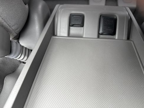 Used 2010 Honda CR-V EX image 27