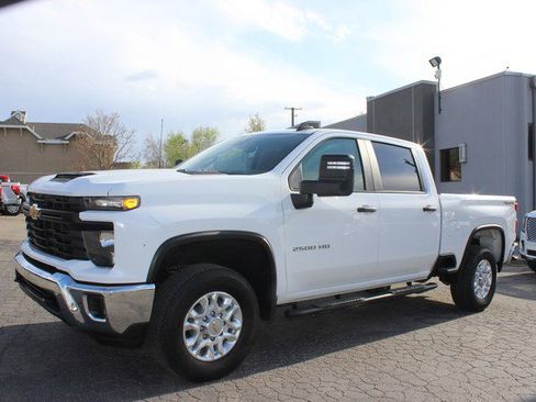 Used 2024 Chevrolet Silverado 2500 W/T w/ WT Convenience Package image 1