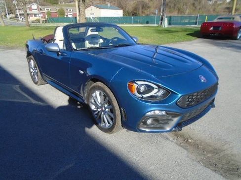Used 2019 FIAT 124 Spider Lusso RWD image 3