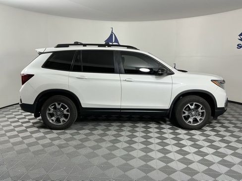 Certified 2023 Honda Passport TrailSport image 6