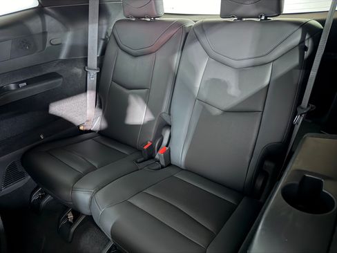 Used 2024 Cadillac XT6 Premium Luxury FWD image 41