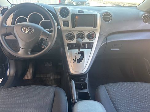 Used 2009 Toyota Matrix S FWD image 4