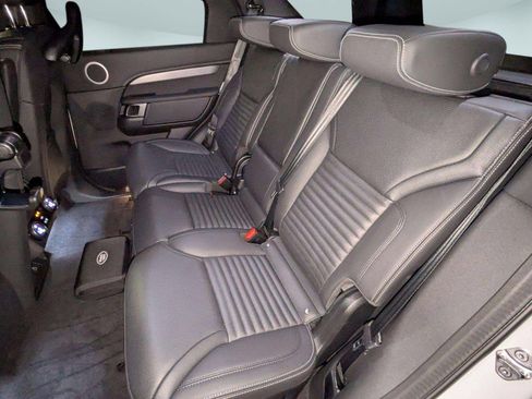 New 2026 Land Rover Discovery Dynamic SE AWD/4WD image 25