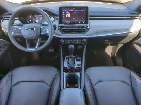 Certified 2025 Jeep Compass Limited AWD/4WD image 15