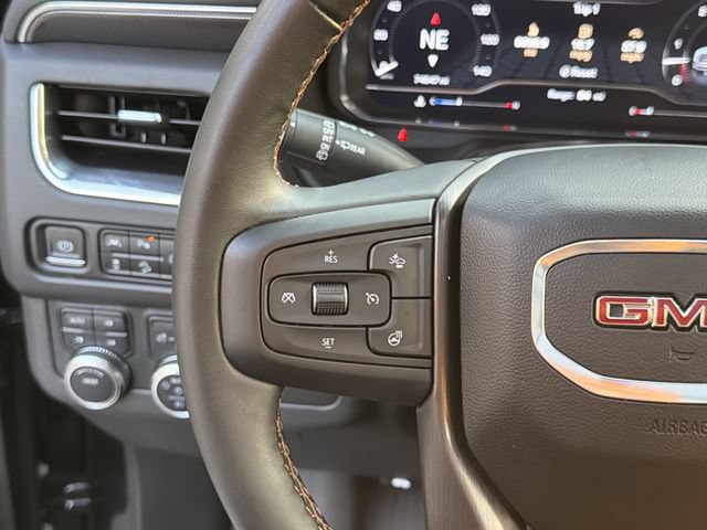 Used 2024 GMC Yukon XL AT4 AWD/4WD image 25