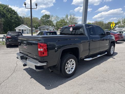Used 2018 GMC Sierra 1500 SLE w/ SLE Value Package AWD/4WD image 3