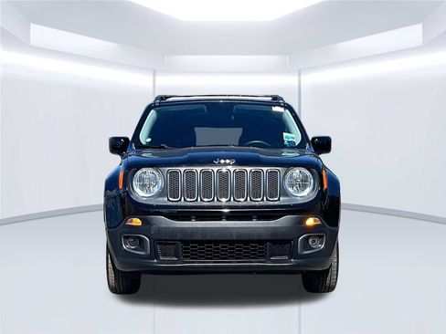 Used 2015 Jeep Renegade Latitude w/ Popular Equipment Group AWD/4WD image 5