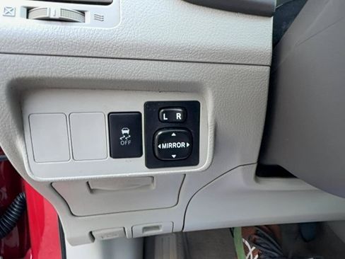 Used 2010 Toyota Corolla LE FWD image 11