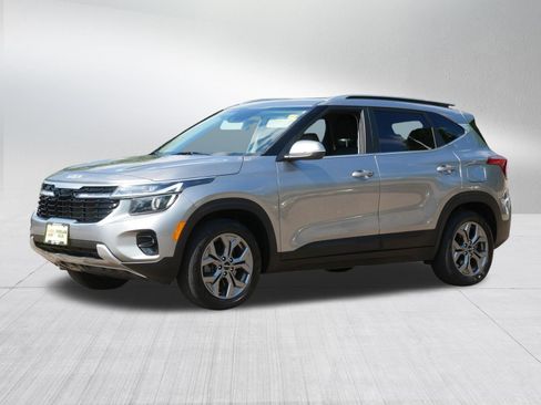 Certified 2024 Kia Seltos S AWD/4WD image 3