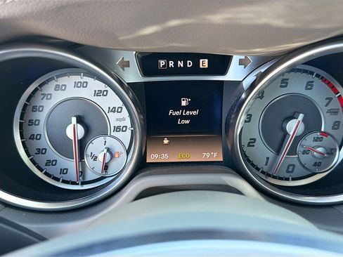 Used 2013 Mercedes-Benz SL 550 image 36