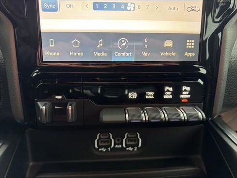 Used 2024 RAM 3500 Laramie w/ Night Edition image 35