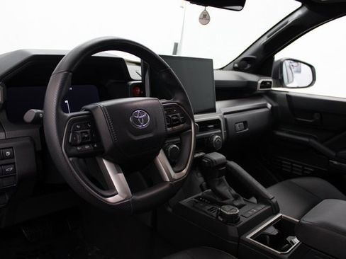 Used 2025 Toyota 4Runner TRD Off-Road Premium image 33