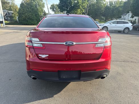 Used 2018 Ford Taurus SEL w/ Equipment Group 201A FWD image 4