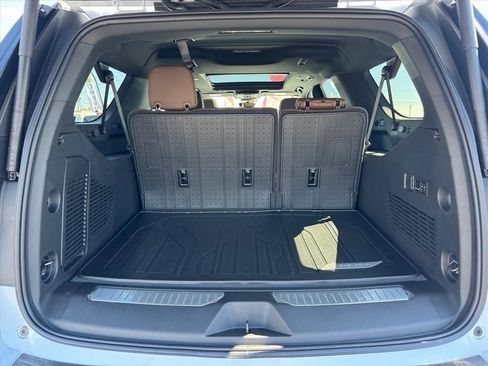 New 2026 Chevrolet Suburban High Country w/ Sun And Tow Package image 7