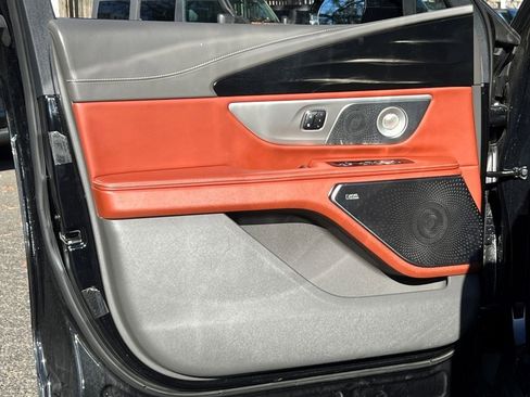 Certified 2024 Lincoln Nautilus Black Label w/ Jet Appearance Package (87T) image 17