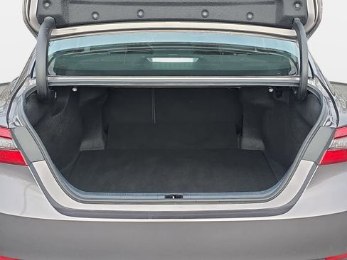 Used 2024 Toyota Camry XSE image 12