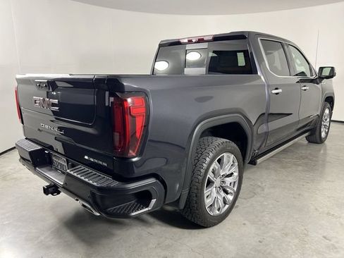 Used 2022 GMC Sierra 1500 Denali w/ Denali Reserve Package AWD/4WD image 8