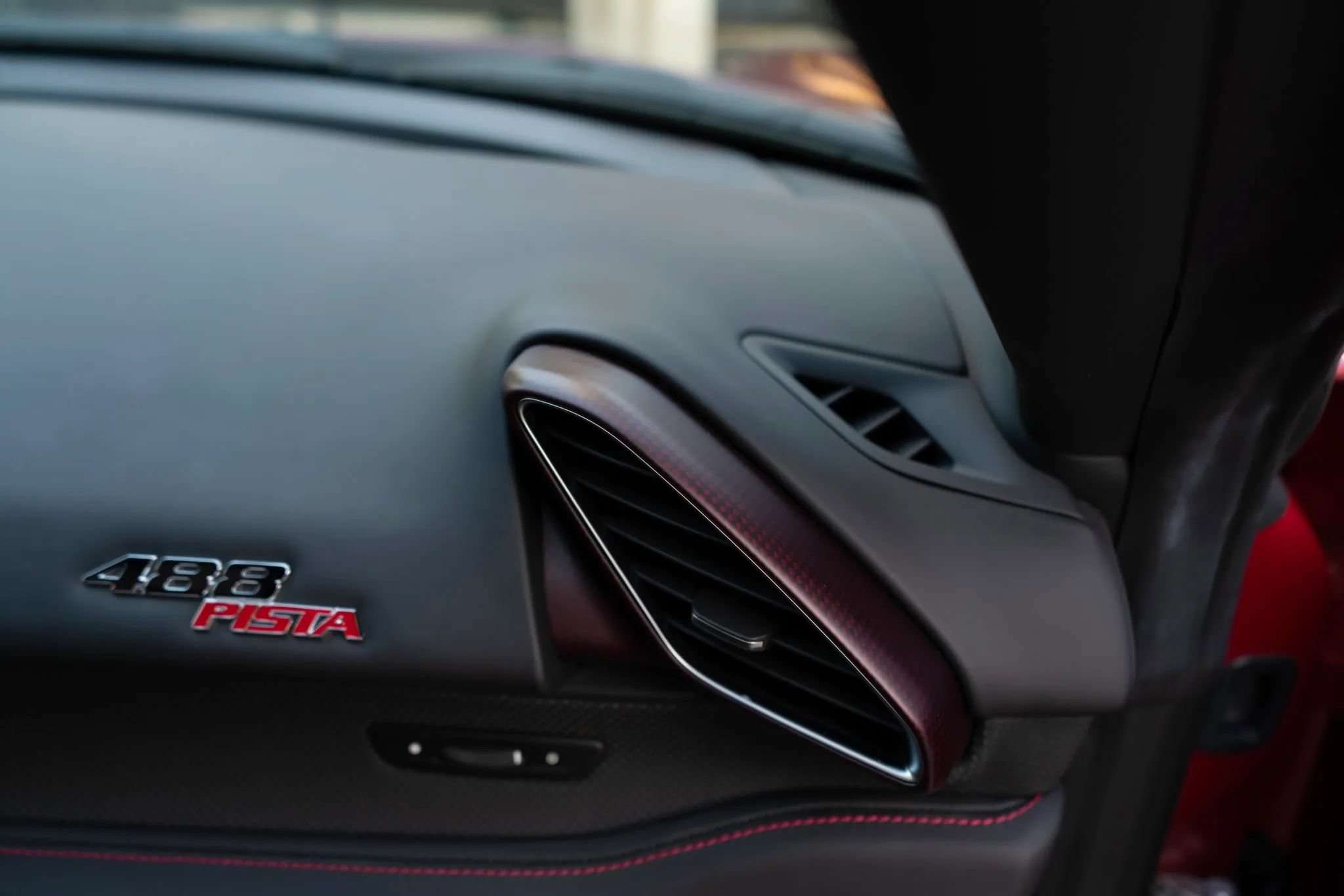 Used 2020 Ferrari 488 Pista Coupe RWD image 41