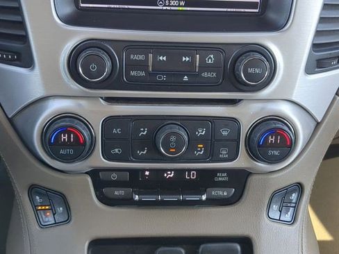 Used 2019 GMC Yukon XL SLT w/ Open Road Package AWD/4WD image 23