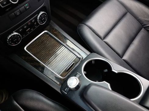 Used 2014 Mercedes-Benz GLK 350 2WD image 40