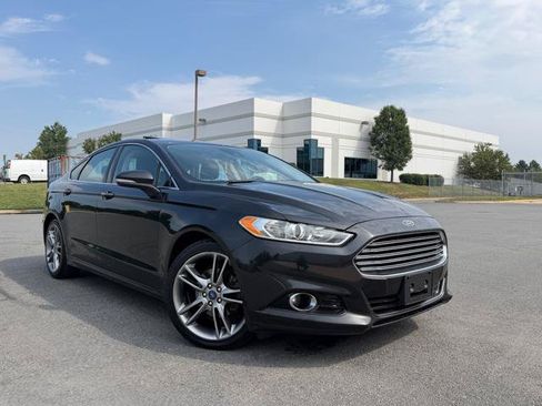 Used 2013 Ford Fusion Titanium w/ Titanium Driver Assist Pkg FWD image 2