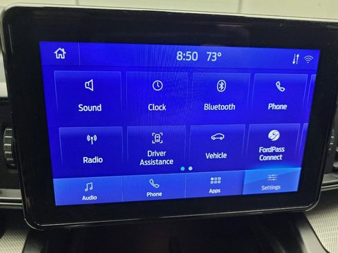 Used 2020 Ford Explorer XLT AWD/4WD image 25