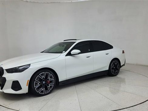 Used 2025 BMW i5 eDrive40i w/ M Sport Package image 63