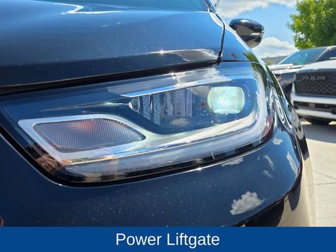 New 2025 Chrysler Pacifica Select image 10