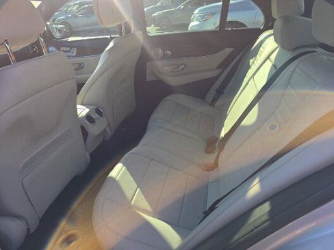 Used 2017 Mercedes-Benz E 300 image 5