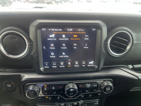 Used 2019 Jeep Wrangler Unlimited Sahara w/ Quick Order Package 24M Moab image 21