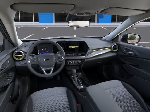 New 2026 Chevrolet Trax LT w/ Midnight Edition FWD image 15