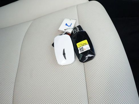 New 2026 Genesis GV70 2.5T Select image 25