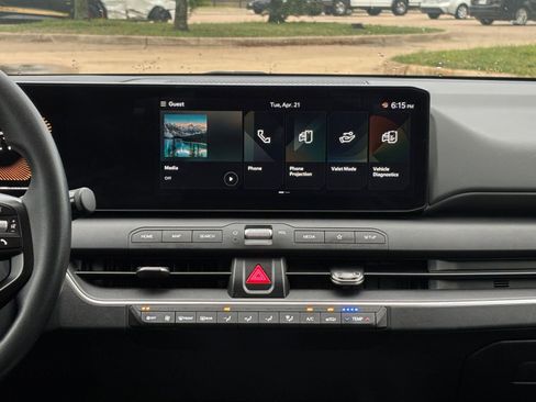 Used 2025 Kia K4 LXS image 17