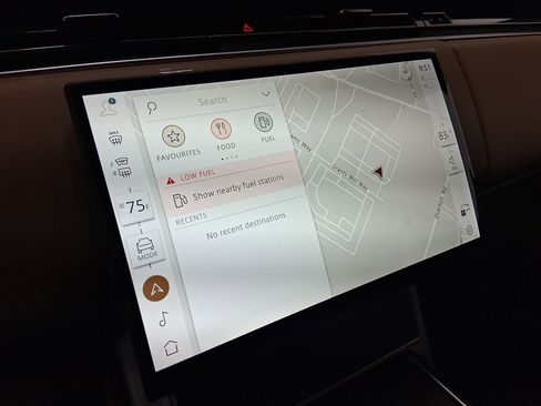 New 2026 Land Rover Range Rover SE image 23