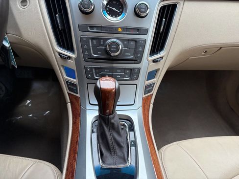 Used 2010 Cadillac CTS Luxury image 16