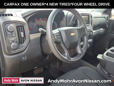 Used 2019 Chevrolet Silverado 1500 Custom w/ Custom Convenience Package AWD/4WD image 16