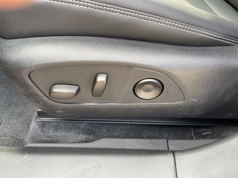 New 2024 Chevrolet Blazer EV LT image 13