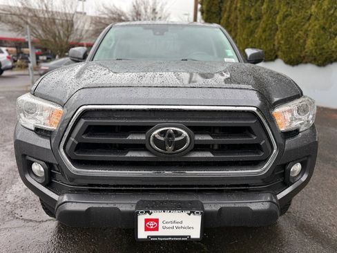 Certified 2021 Toyota Tacoma SR5 image 3