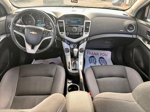 Used 2014 Chevrolet Cruze LT FWD image 13