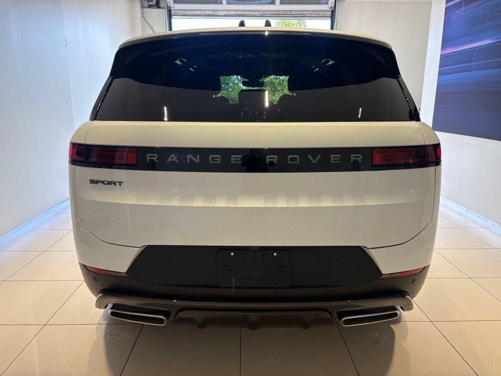 New 2027 Land Rover Range Rover Sport SE AWD/4WD image 3