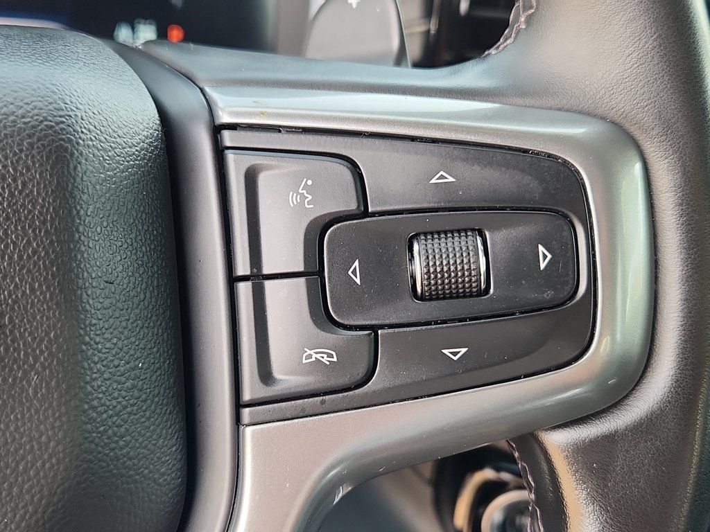 Used 2025 Chevrolet Silverado 1500 LT w/ LPO, Dark Essentials Package AWD/4WD image 20