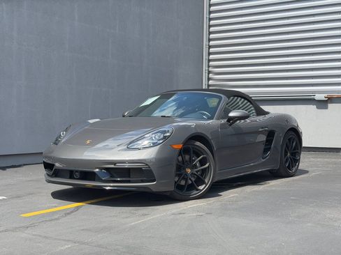 Certified 2025 Porsche 718 Boxster RWD image 1