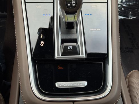Used 2023 Porsche Panamera 4S AWD/4WD image 36