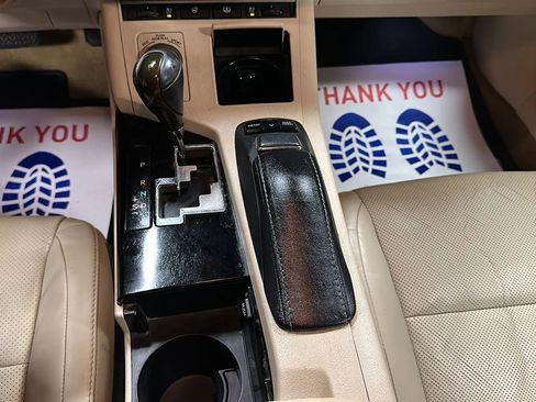 Used 2013 Lexus ES 350 w/ Luxury Pkg image 24