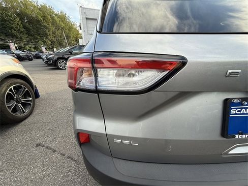 Used 2022 Ford Escape SEL image 30