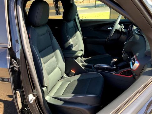 Used 2022 Chevrolet TrailBlazer RS image 8
