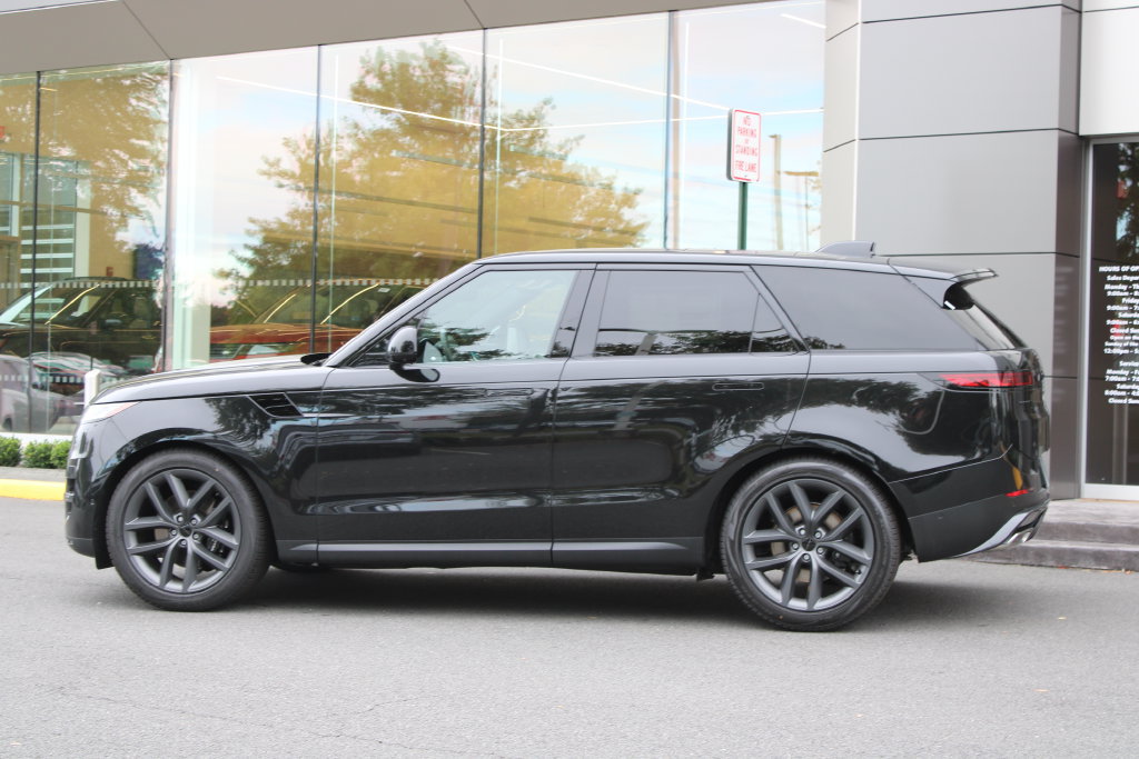 New 2027 Land Rover Range Rover Sport SE AWD/4WD image 6