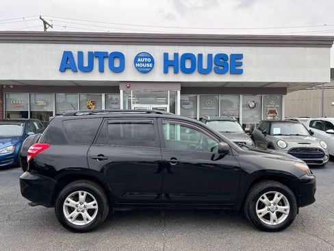 Used 2012 Toyota RAV4 FWD w/ Upgrade Value Pkg image 9