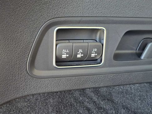 Used 2026 Mercedes-Benz GLS 450 4MATIC image 19