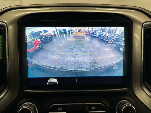 Used 2020 Chevrolet Silverado 1500 LT image 30